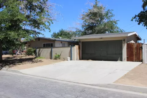 38566 21st St E, Palmdale, CA 93550 photo 4