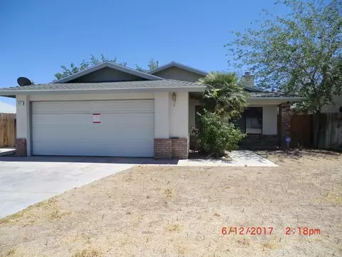 811 Walker Ln, Ridgecrest, CA 93555 photo 1