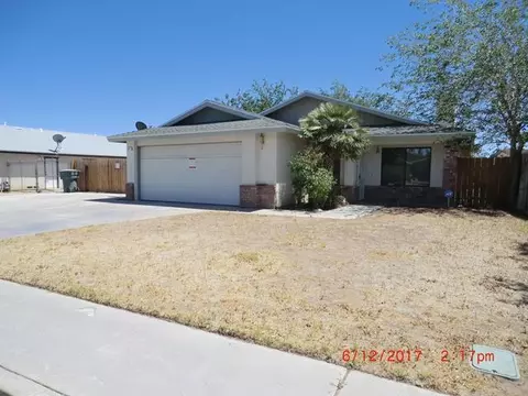 811 Walker Ln, Ridgecrest, CA 93555 photo 2