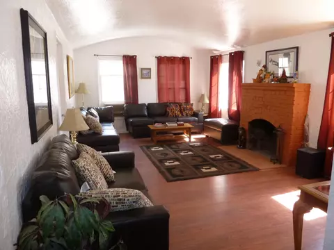 44644 Fig Ave, Lancaster, CA 93534 photo 2