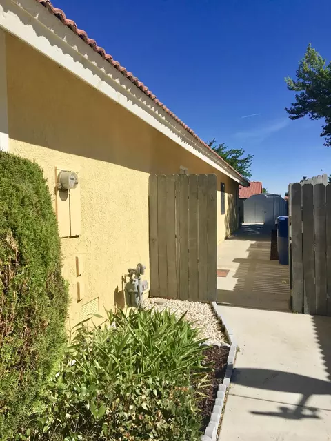 1553 Norberry St E, Lancaster, CA 93535 photo 25