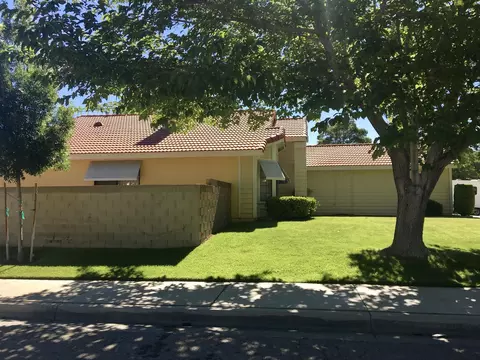 1553 Norberry St E, Lancaster, CA 93535 photo 4