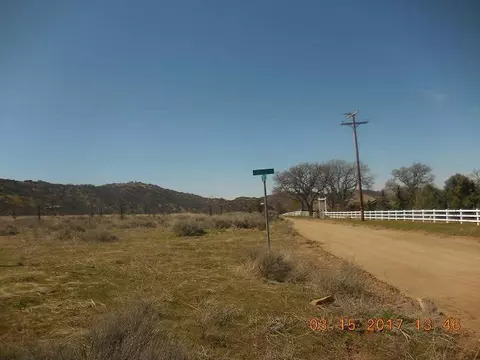 18955 Arosa Rd, Tehachapi, CA 93561 photo 1