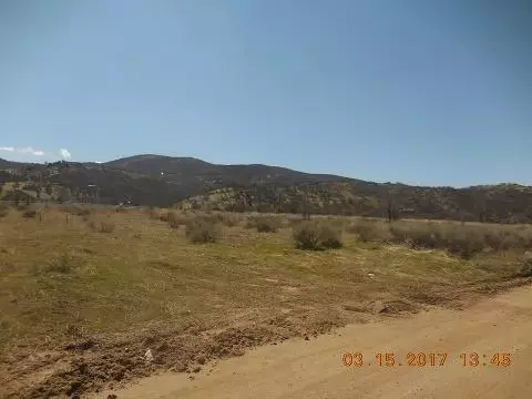 18955 Arosa Rd, Tehachapi, CA 93561 photo 4