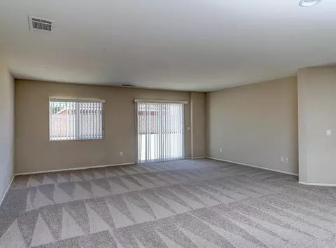3032 Newgrove St E, Lancaster, CA 93535 photo 5