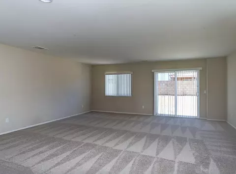 3032 Newgrove St E, Lancaster, CA 93535 photo 4