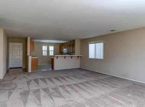 3032 Newgrove St E, Lancaster, CA 93535 photo 7