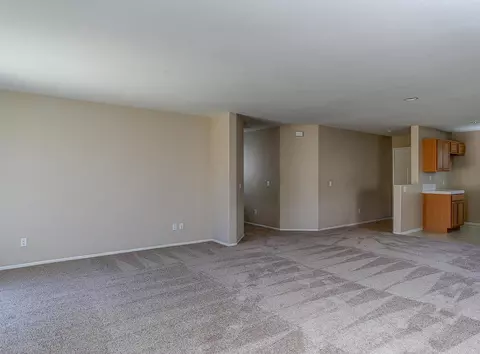 3032 Newgrove St E, Lancaster, CA 93535 photo 6