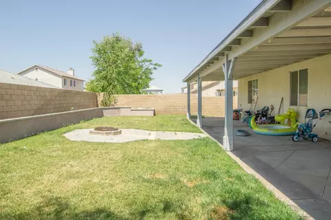2326 Lingard St E, Lancaster, CA 93535 photo 14