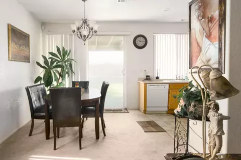2326 Lingard St E, Lancaster, CA 93535 photo 4