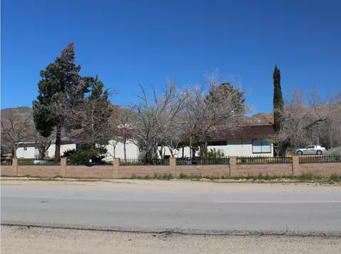 3585 Backus Rd, Mojave, CA 93501 photo 1