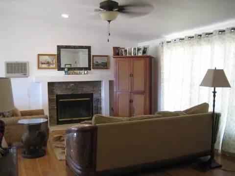 9401 61st St W, Mojave, CA 93501 photo 5
