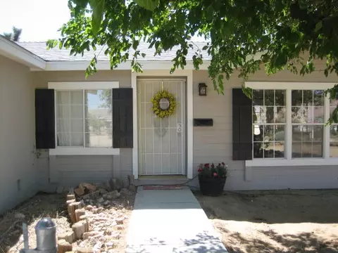 9401 61st St W, Mojave, CA 93501 photo 3