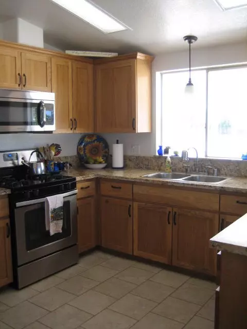 9401 61st St W, Mojave, CA 93501 photo 12