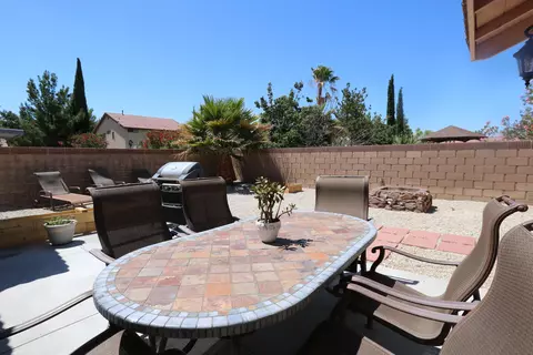 2827 Springfield Pl, Lancaster, CA 93536 photo 17