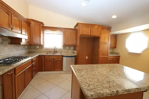 2827 Springfield Pl, Lancaster, CA 93536 photo 6