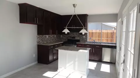 43049 Alexo Dr, Lancaster, CA 93536 photo 4