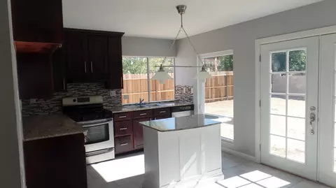 43049 Alexo Dr, Lancaster, CA 93536 photo 5