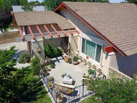 44632 Benald St, Lancaster, CA 93535 photo 6