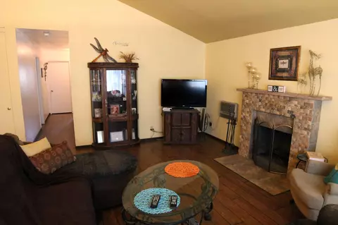 44632 Benald St, Lancaster, CA 93535 photo 10