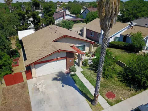 44632 Benald St, Lancaster, CA 93535 photo 4