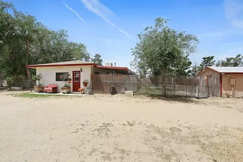 9227 Avenue E8 W, Lancaster, CA 93536 photo 11