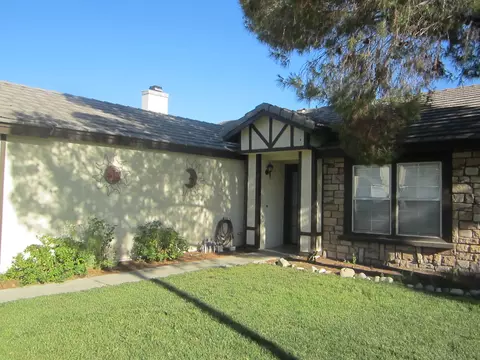 2316 Kildare St E, Lancaster, CA 93535 photo 5