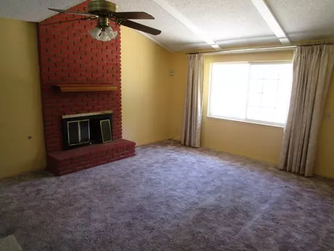 43922 Galion Ave, Lancaster, CA 93536 photo 12