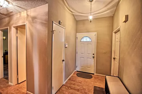 1329 Weber Way, Lancaster, CA 93535 photo 4
