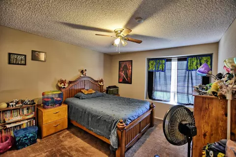 1329 Weber Way, Lancaster, CA 93535 photo 12
