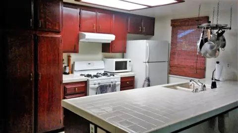 37930 Janus Dr, Palmdale, CA 93550 photo 4