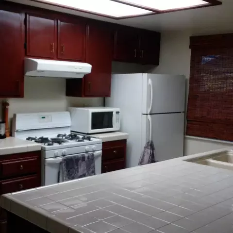 37930 Janus Dr, Palmdale, CA 93550 photo 3