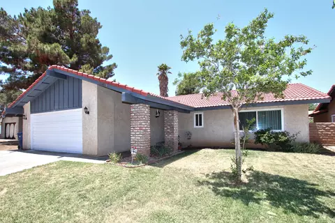 44619 13th St E, Lancaster, CA 93535 photo 1