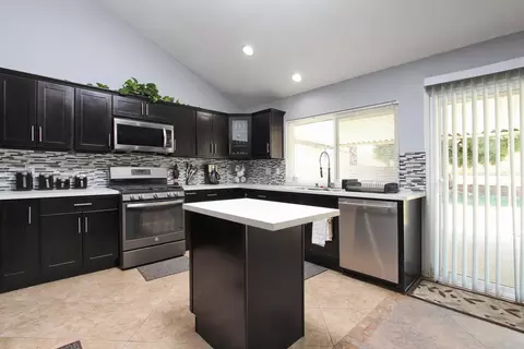44619 13th St E, Lancaster, CA 93535 photo 9