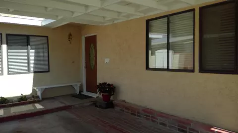 44002 Cedar Ave, Lancaster, CA 93534 photo 2