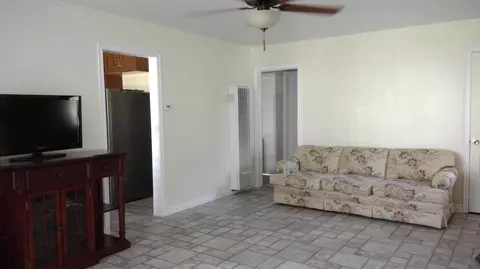 44002 Cedar Ave, Lancaster, CA 93534 photo 6