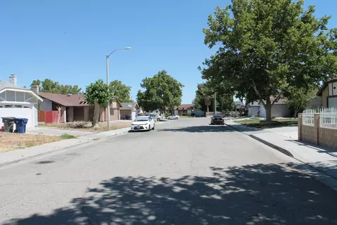 37729 Thisbe Ct, Palmdale, CA 93550 photo 24
