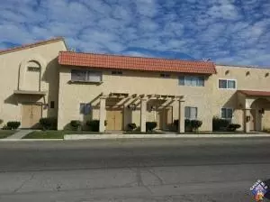 209 Ave K E, Lancaster, CA 93535 photo 2