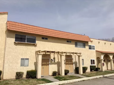 209 Ave K E, Lancaster, CA 93535 photo 3