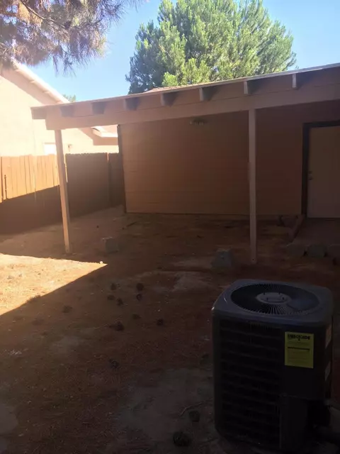 1852 Park Cir Dr, Lancaster, CA 93535 photo 19