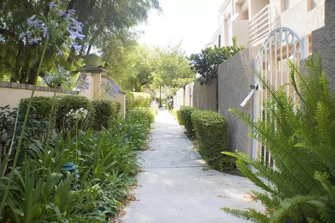 25532 Schubert Cir #E, Stevenson Ranch, CA 91381 photo 3