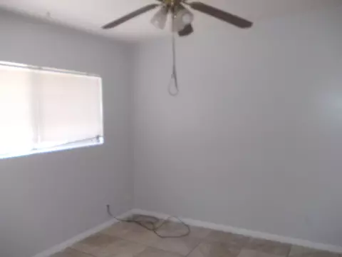 410 Kildare St E, Lancaster, CA 93535 photo 11