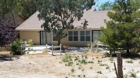36024 42nd St E, Palmdale, CA 93552 photo 2
