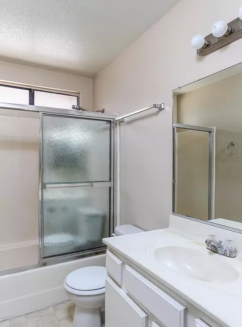 542 Jackman St E, Lancaster, CA 93535 photo 18