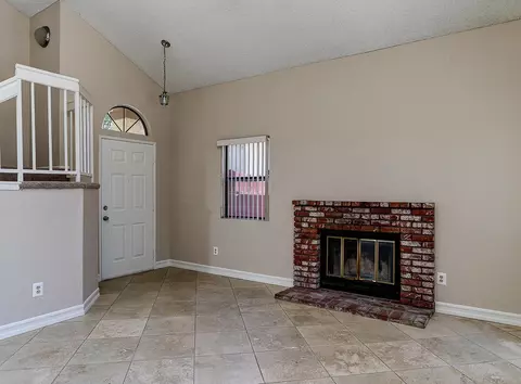 542 Jackman St E, Lancaster, CA 93535 photo 5
