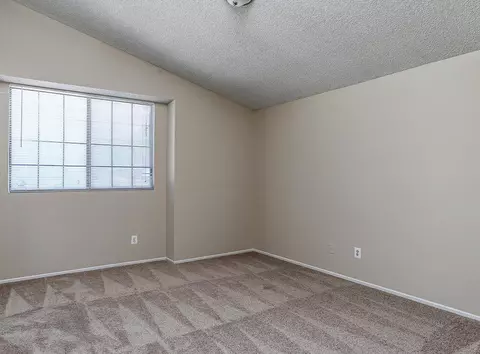 542 Jackman St E, Lancaster, CA 93535 photo 12