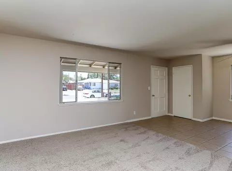 45451 Kingtree Ave, Lancaster, CA 93534 photo 5