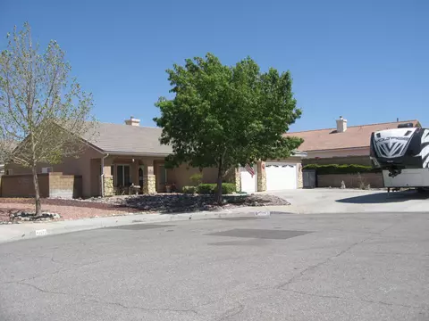 42864 Flag St, Lancaster, CA 93536 photo 3