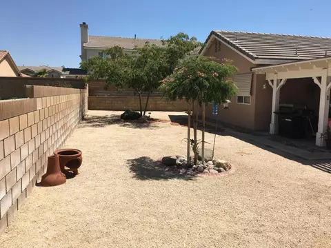 42864 Flag St, Lancaster, CA 93536 photo 8