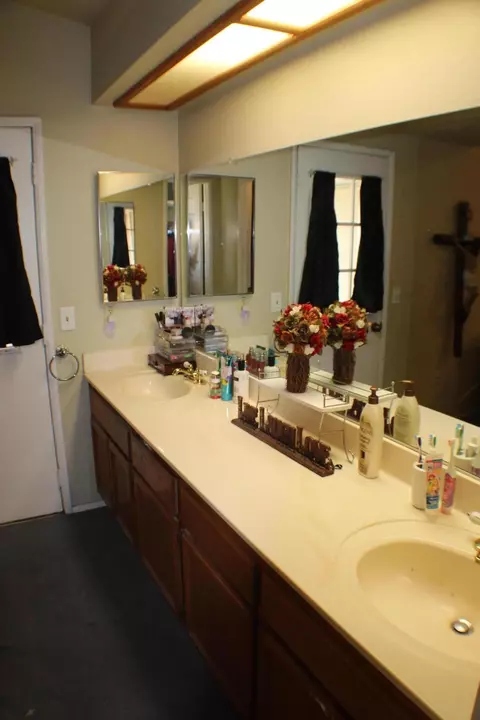 1054 Avenue J7 E, Lancaster, CA 93535 photo 15